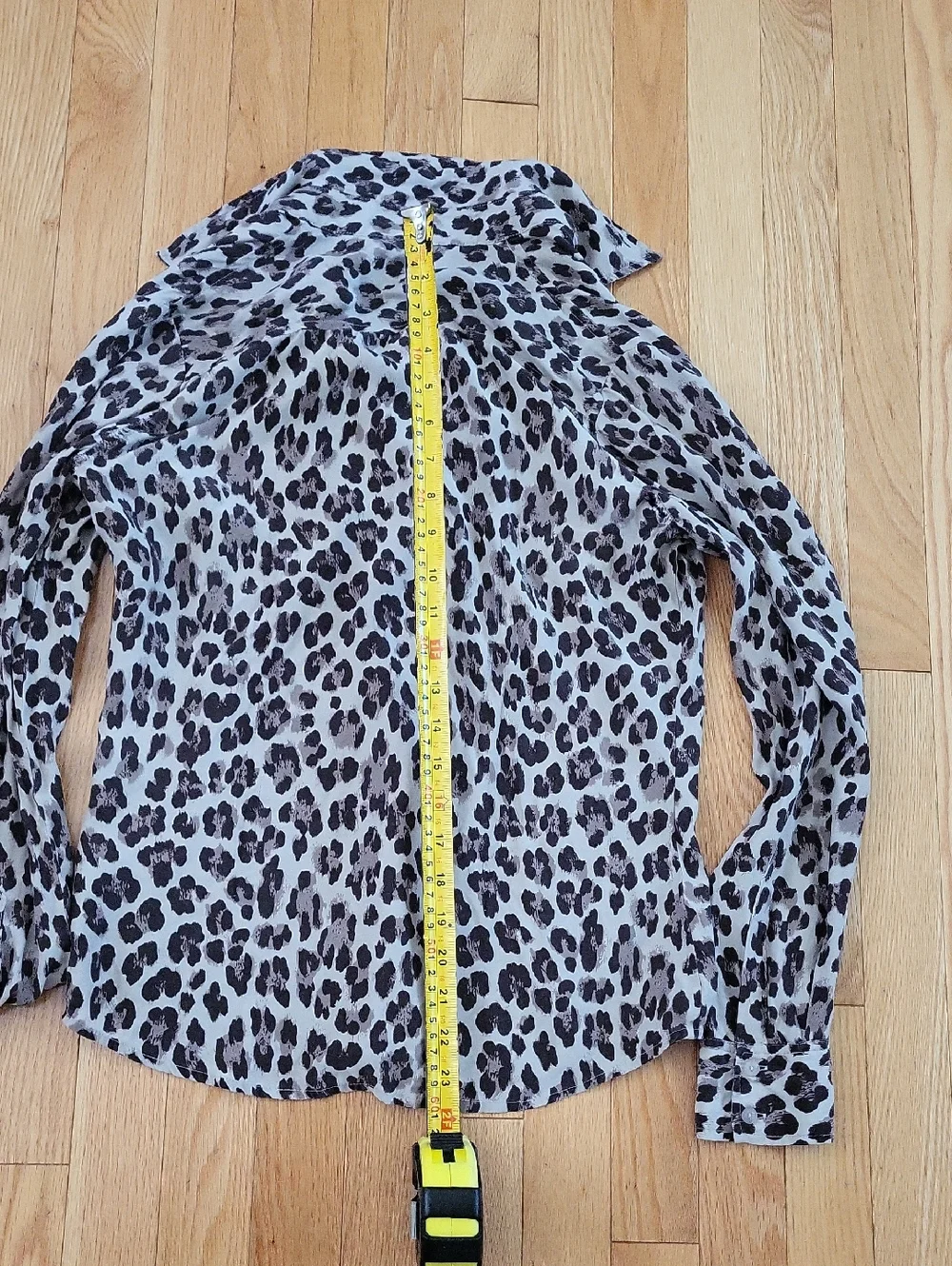 Free 100% Silk Blouse Size 4 - Picture 6 of 8